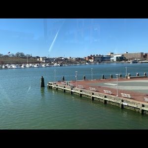 Meet your Posher, Valeisha